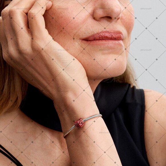 Pandora Rose Heart Charm - Picture 4 of 5